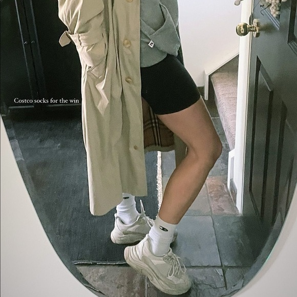 Meet your Posher, Jamie - Picture 2 of 2